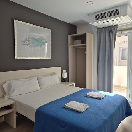 פורט ד'אלקודיה Blu Hostal Diana מראה חיצוני תמונה